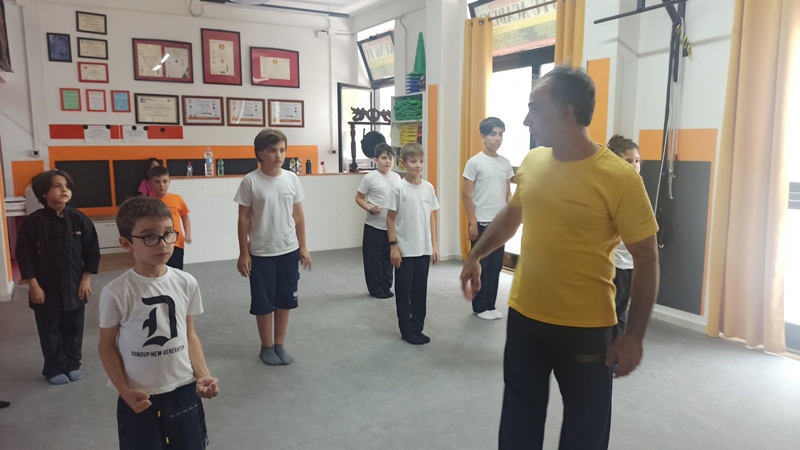 kung fu academy di Sifu Salvatore Mezzone, arti marziali wing chun, weng chun, wing tsun, tai chi quan, chi kung, sanda e sport dacombattimento, shaolin cina.jpg (1)